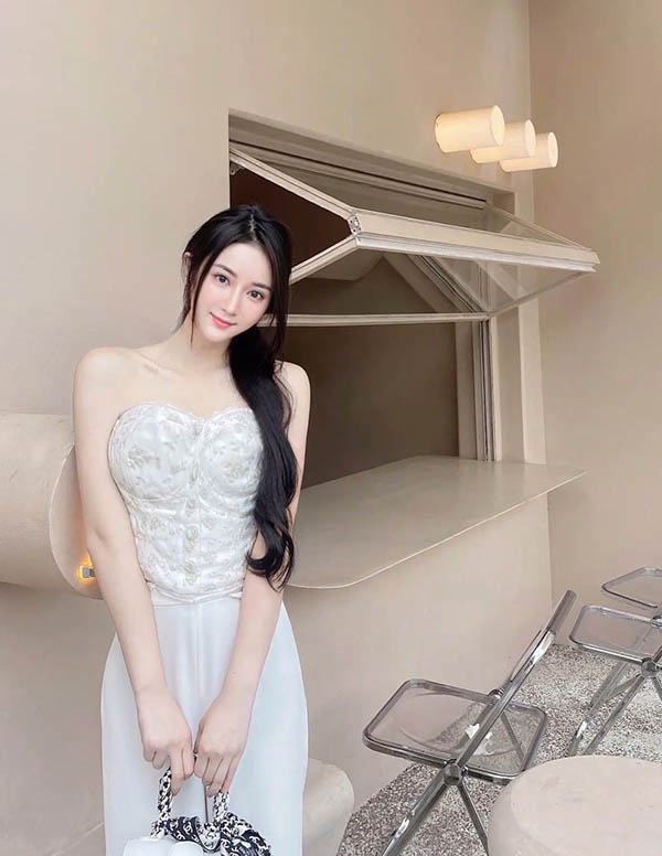 温哥华伴游模特价格